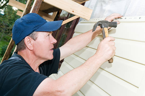 Siding Removal and Disposal in Glassmanor, MD
